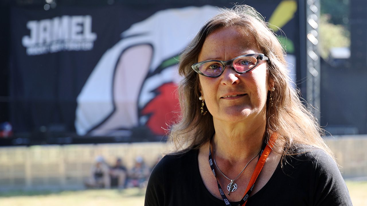 Vor 15 Jahren rief Birgit Lohmeyer zusammen mit ihrem Mann Horst das Festival „Jamel rockt den Förster“ in Mecklenburg-Vorpommern ins Leben. Das Dorf gilt als Neonazi-Hochburg.