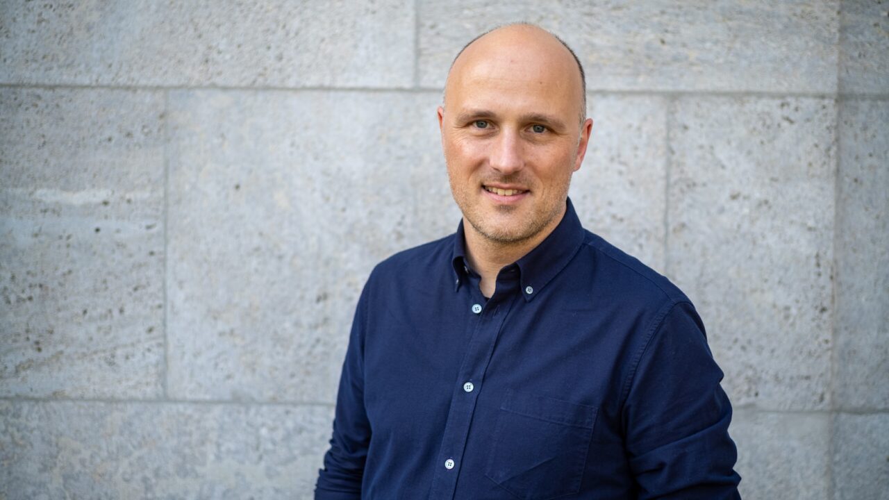 Nils-Leon-Brauer-Idahobit-2022-scaled